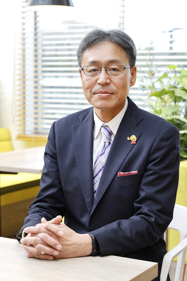 President & CEO Kazutaka Murakami